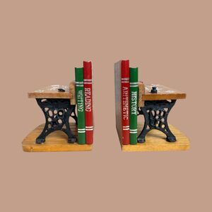 Vintage Enesco School Desk Bookends Wood & Metal “School Daze” Taiwan ROC